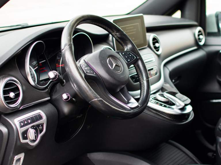 Mercedes-Benz Mercedes-Benz