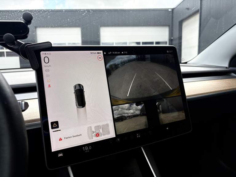 Tesla Tesla