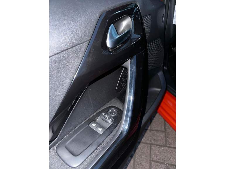 Peugeot Peugeot
