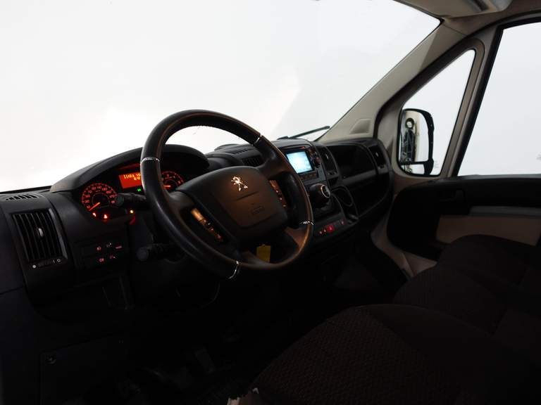 Peugeot Peugeot