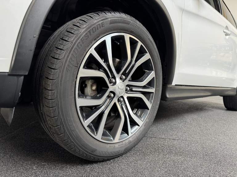 Mitsubishi Mitsubishi