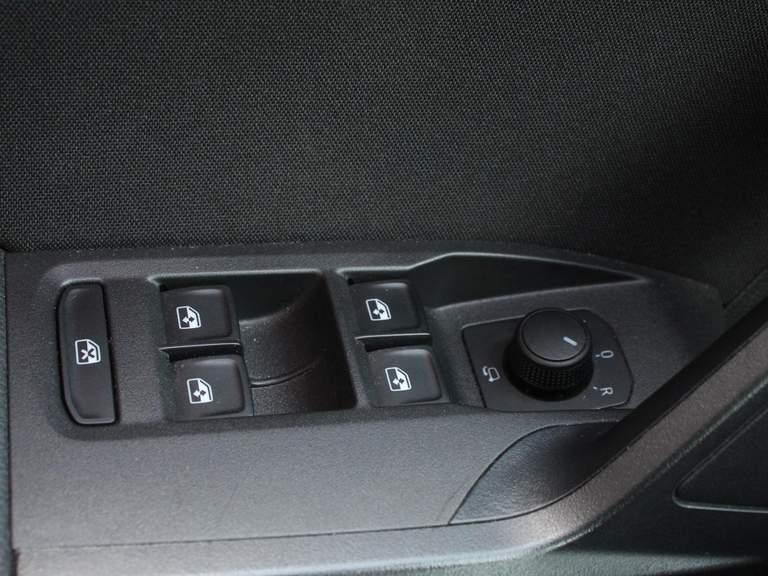 SEAT SEAT