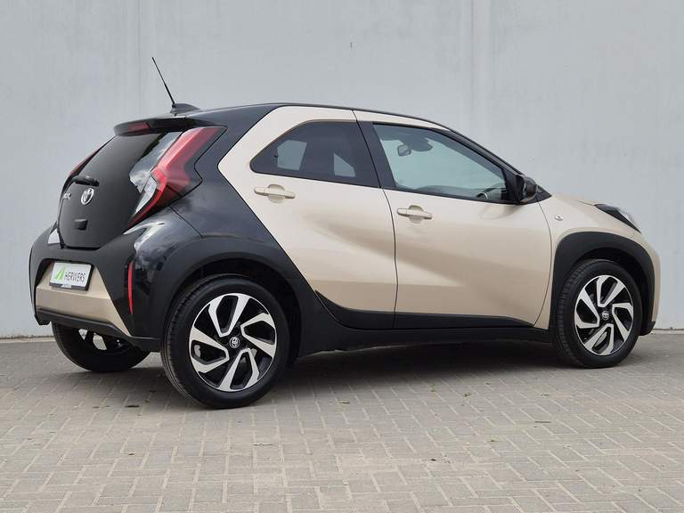 Toyota Toyota