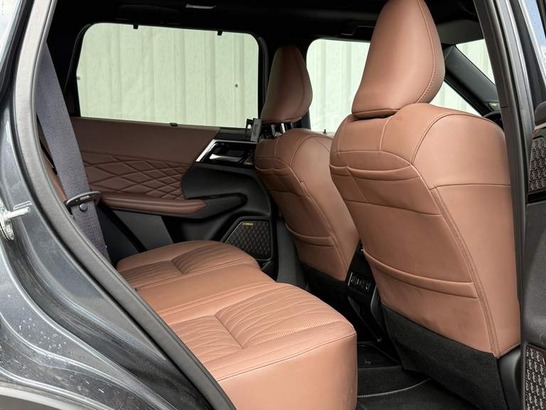 Mitsubishi Mitsubishi