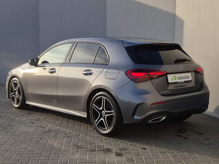 Mercedes-Benz Mercedes-Benz