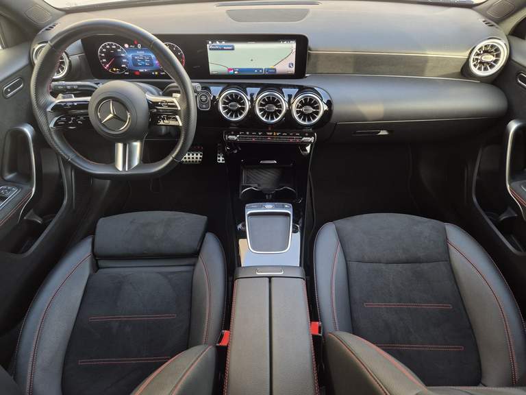 Mercedes-Benz Mercedes-Benz