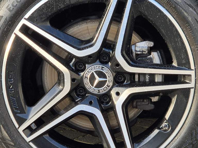 Mercedes-Benz Mercedes-Benz