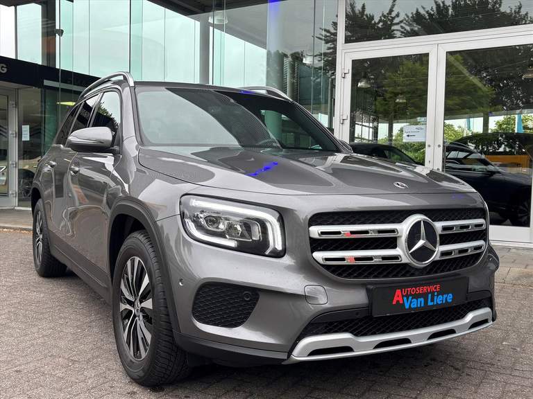 Mercedes-Benz Mercedes-Benz