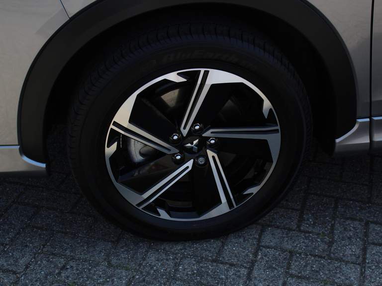 Mitsubishi Mitsubishi