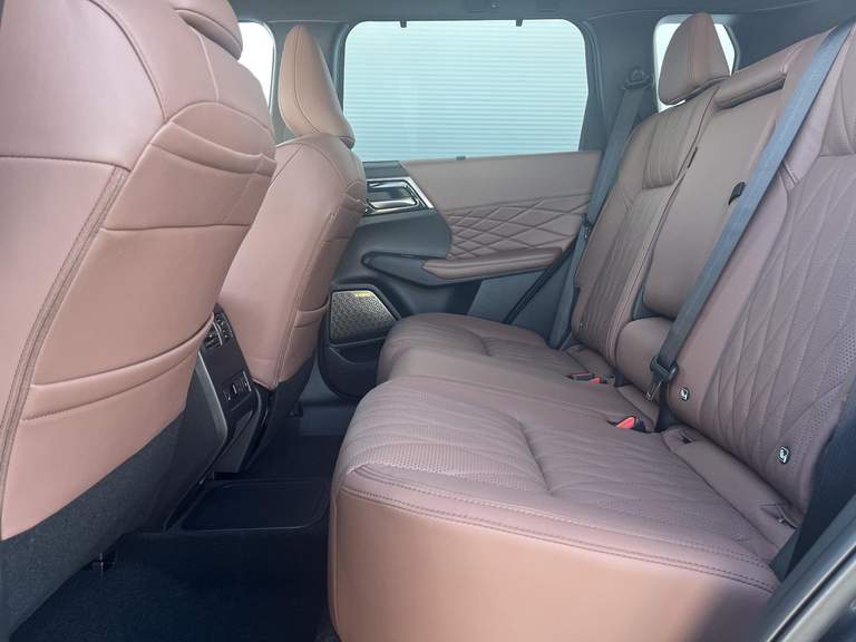 Mitsubishi Mitsubishi