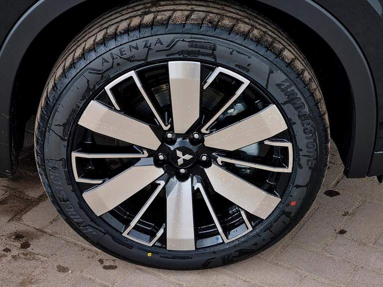 Mitsubishi Mitsubishi