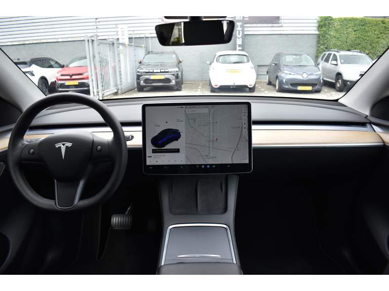 Tesla Tesla