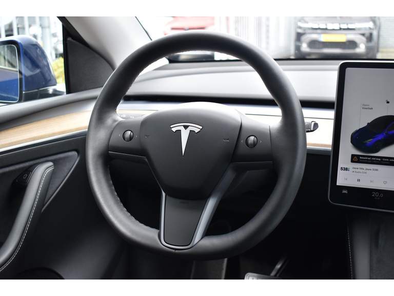 Tesla Tesla