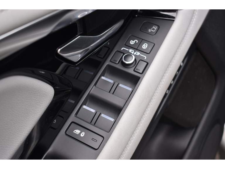 Land Rover Land Rover