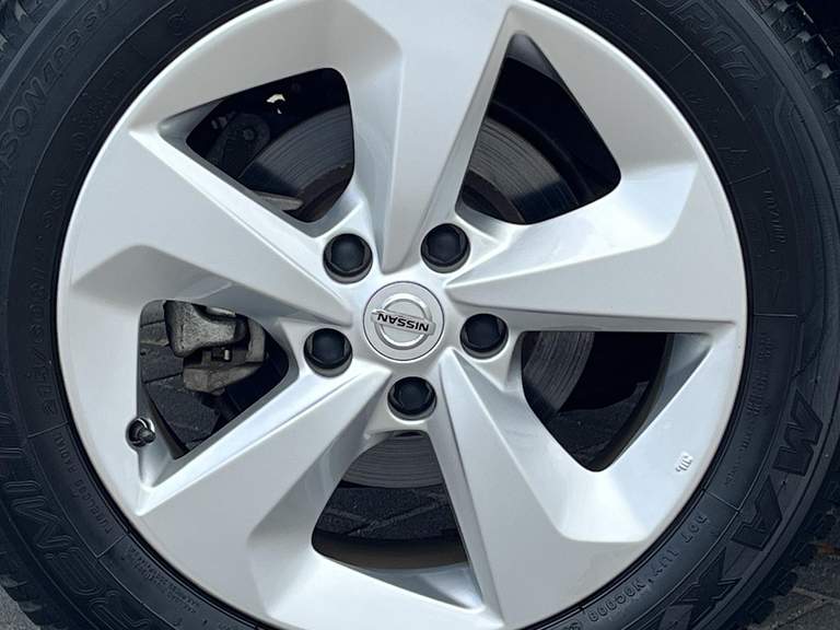 Nissan Nissan