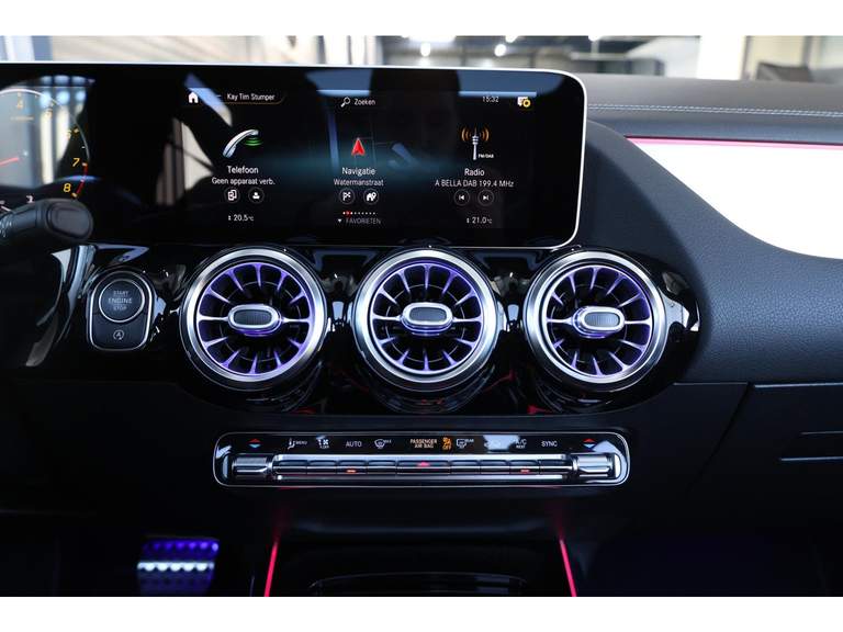 Mercedes-Benz Mercedes-Benz