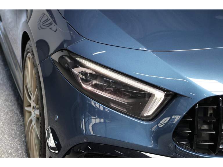 Mercedes-Benz Mercedes-Benz
