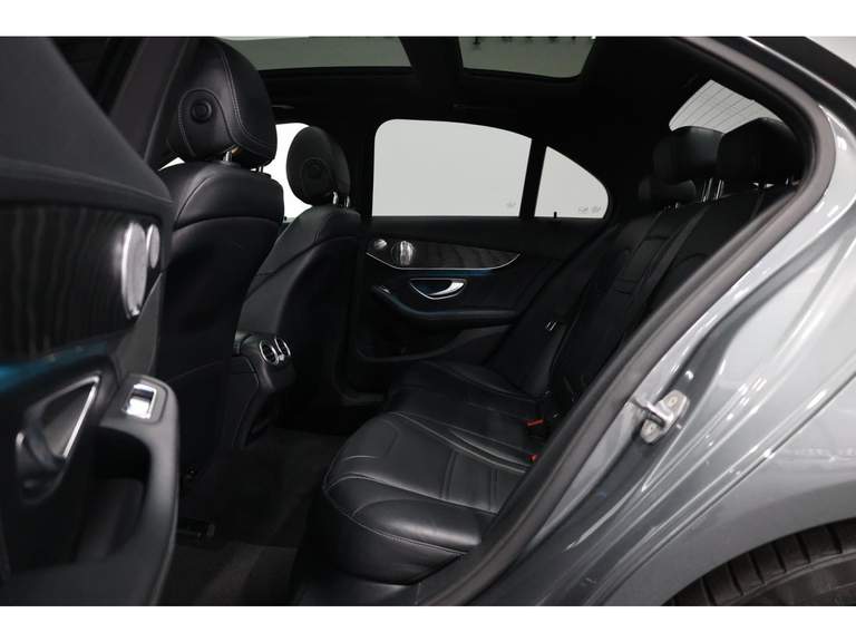 Mercedes-Benz Mercedes-Benz