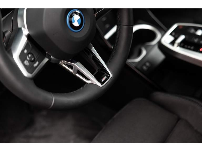 BMW BMW