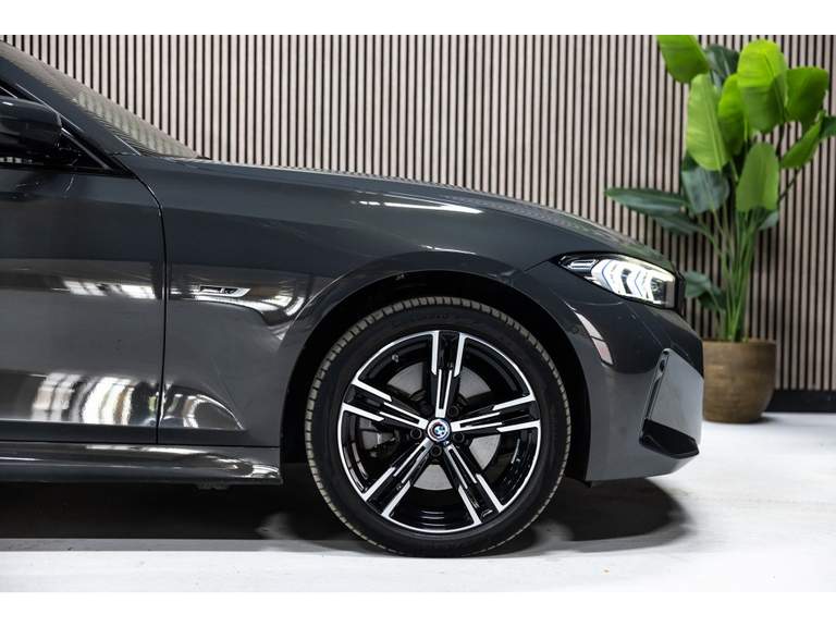 BMW BMW