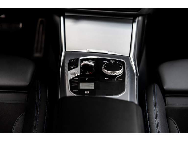 BMW BMW