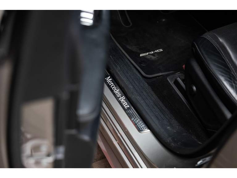 Mercedes-Benz Mercedes-Benz