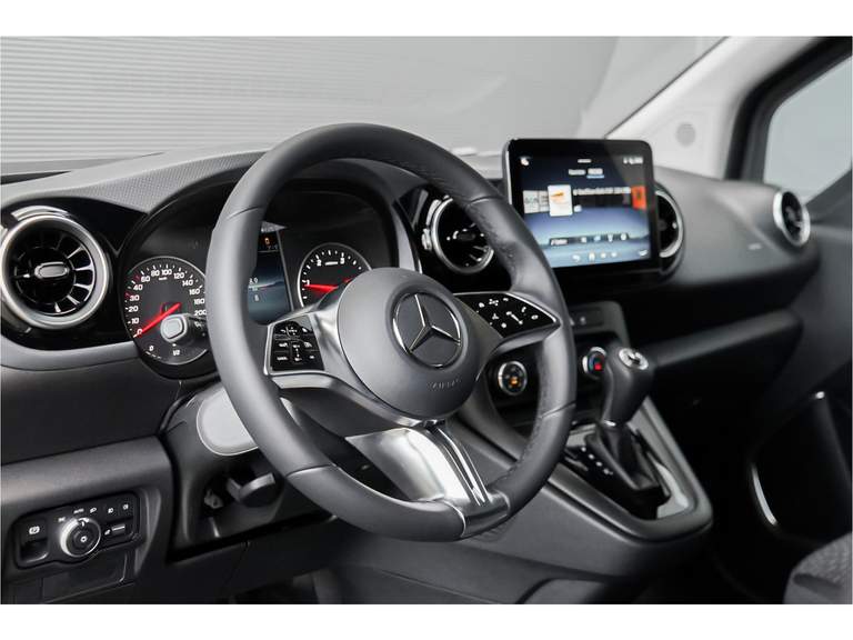 Mercedes-Benz Mercedes-Benz
