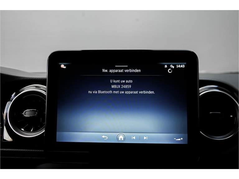 Mercedes-Benz Mercedes-Benz