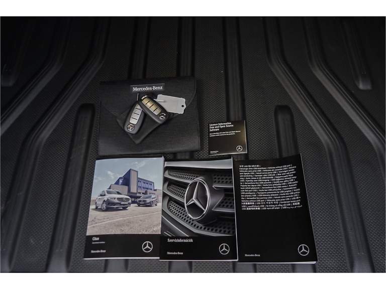Mercedes-Benz Mercedes-Benz