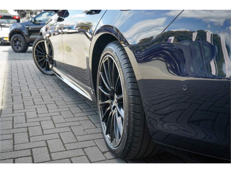 Mercedes-Benz Mercedes-Benz
