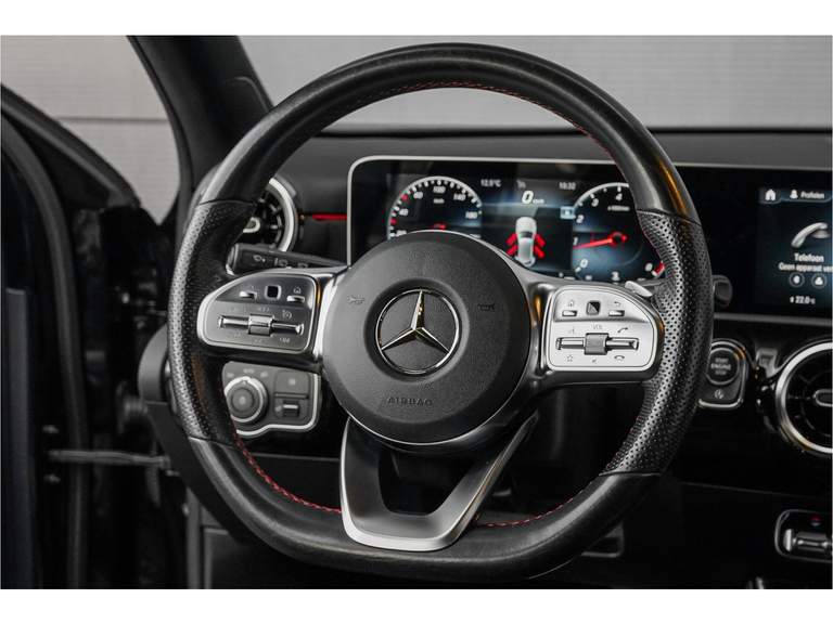 Mercedes-Benz Mercedes-Benz