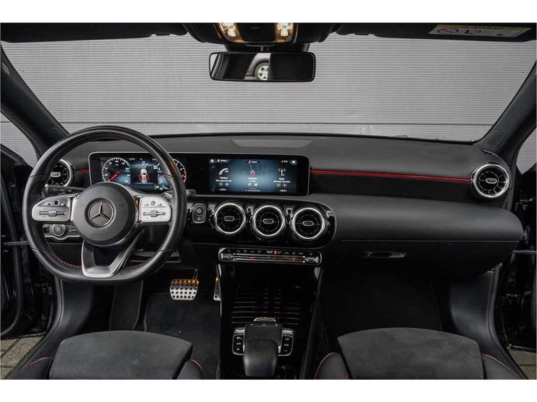 Mercedes-Benz Mercedes-Benz