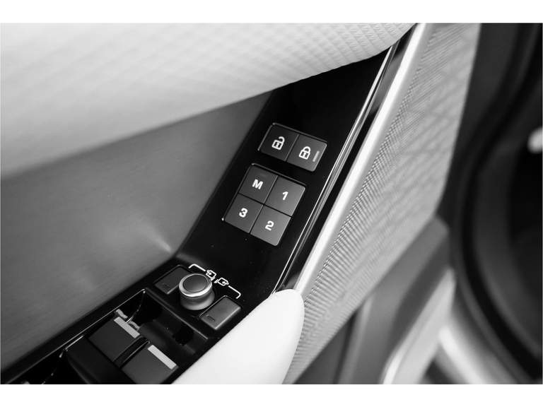 Land Rover Land Rover