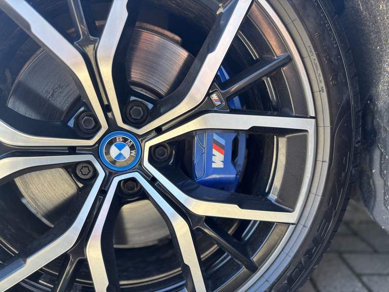 BMW BMW
