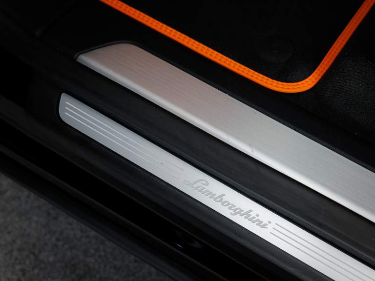 Lamborghini Lamborghini