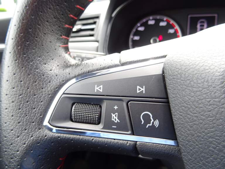 SEAT SEAT