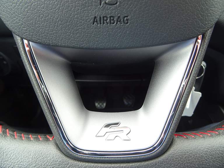 SEAT SEAT