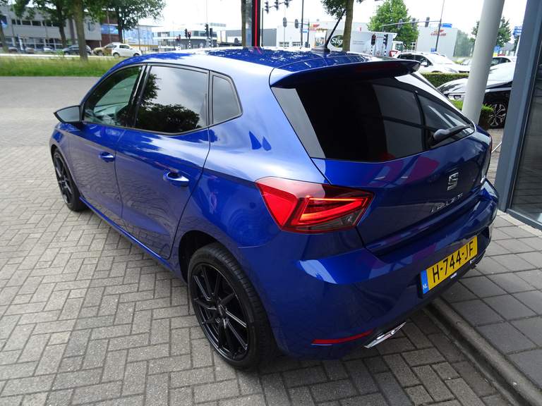 SEAT SEAT