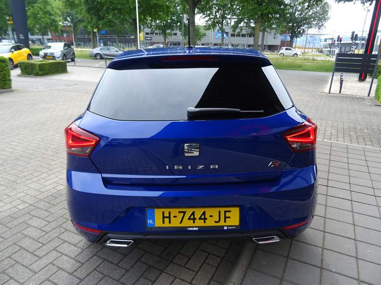 SEAT SEAT