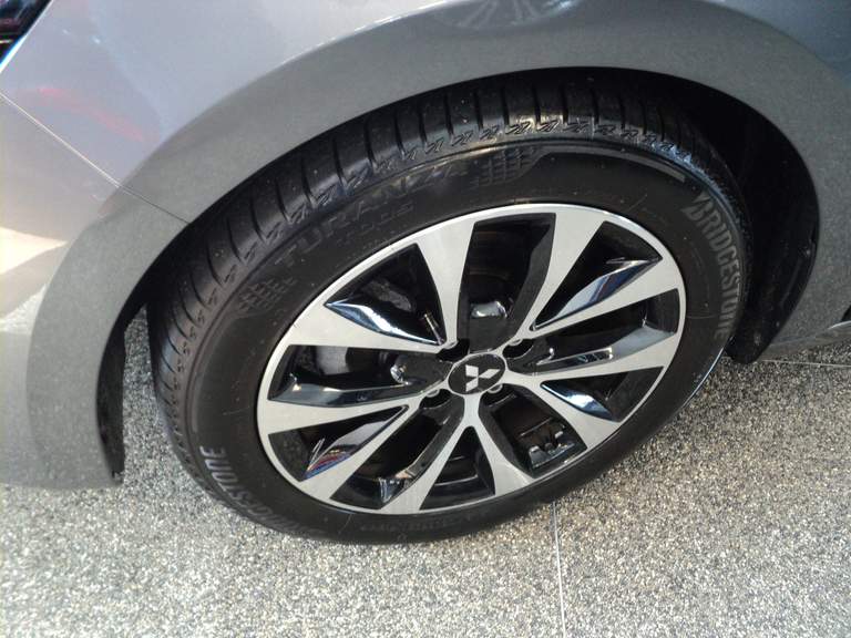 Mitsubishi Mitsubishi