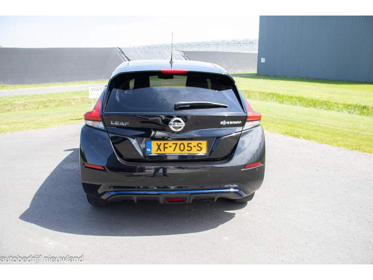 Nissan Nissan