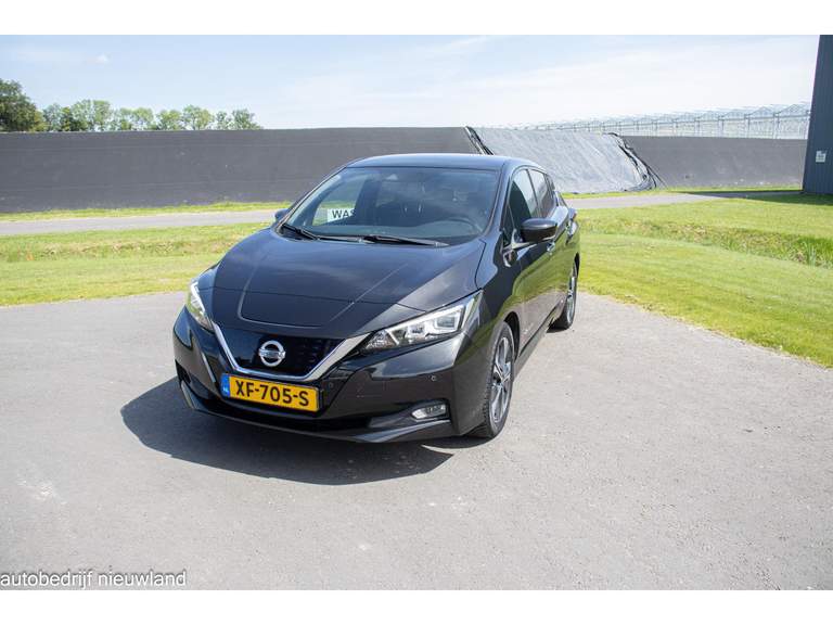 Nissan Nissan