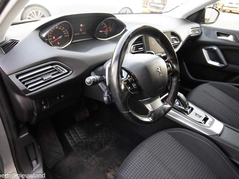Peugeot Peugeot