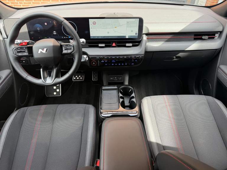 Hyundai Hyundai
