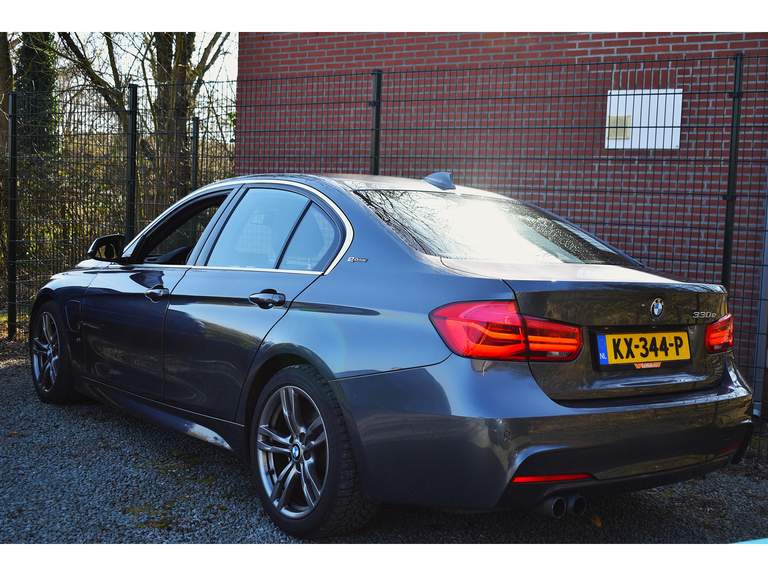 BMW BMW