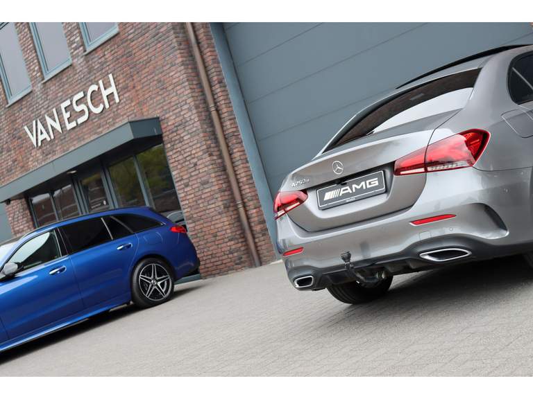 Mercedes-Benz Mercedes-Benz
