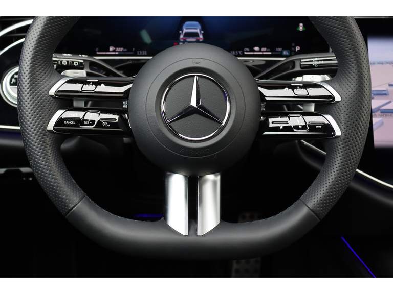 Mercedes-Benz Mercedes-Benz