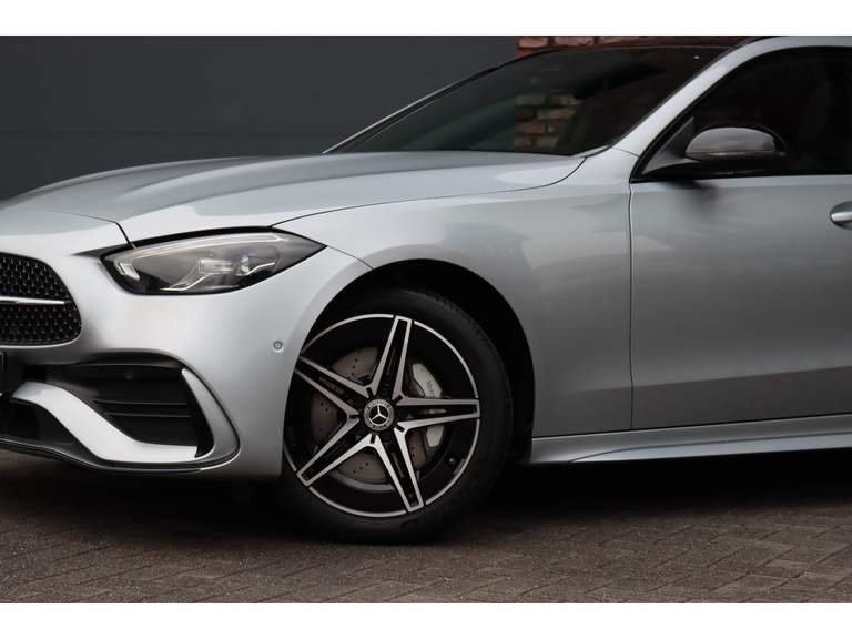 Mercedes-Benz Mercedes-Benz