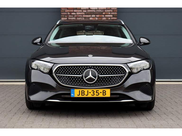 Mercedes-Benz Mercedes-Benz