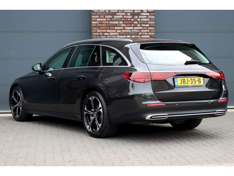 Mercedes-Benz Mercedes-Benz